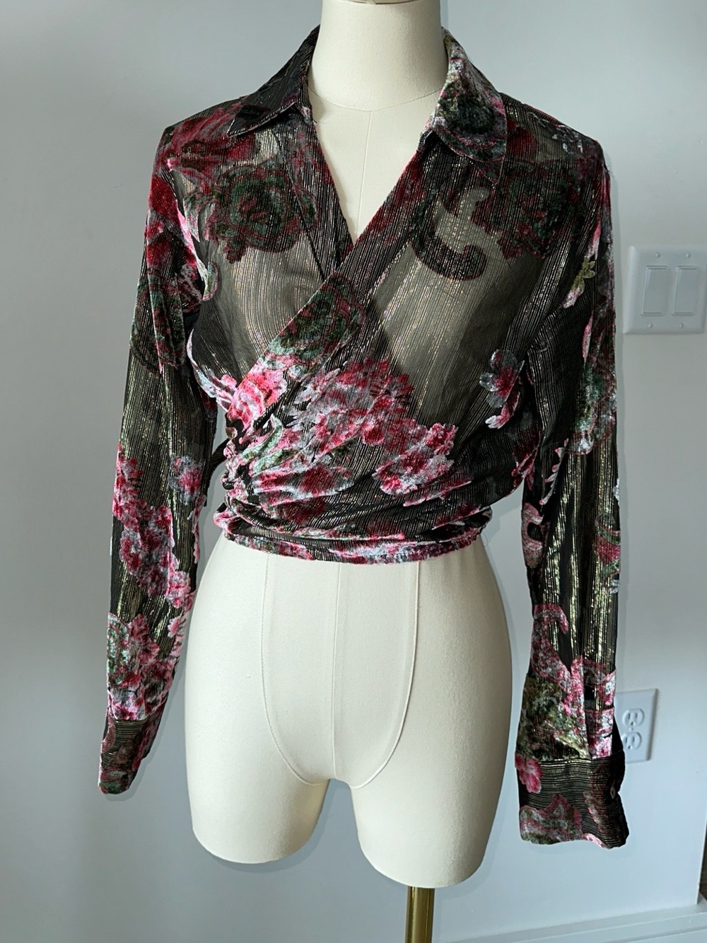 Le Superbe Velvet Floral Blouse in Olive & Pink - Picture 7 of 16